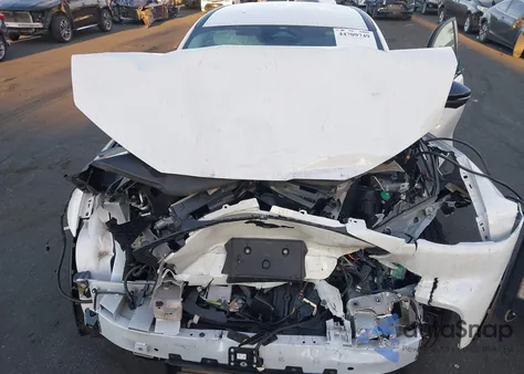 2025 Ford Mustang Mach-E Select z USA, uszkodzony, nr VIN 3FMTK1R43SMA42631